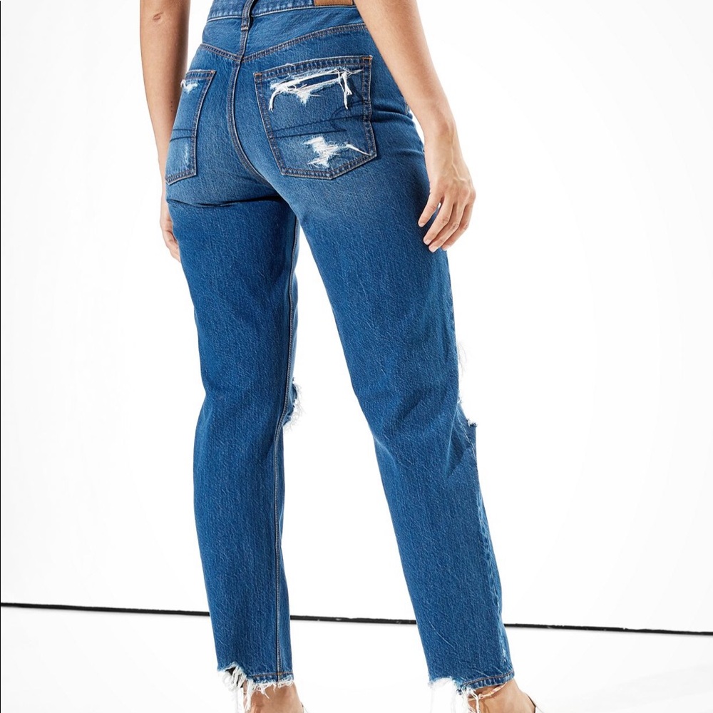 💙HP!! AEO 90s BOYFRIEND JEANS💙 - Picture 2 of 5